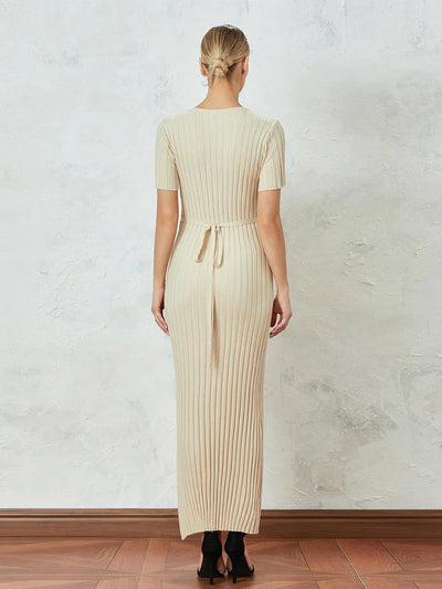 Maya | Elegant Pleated Maxi Dress for Every Occasion